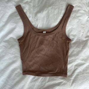 Lululemon tank top!